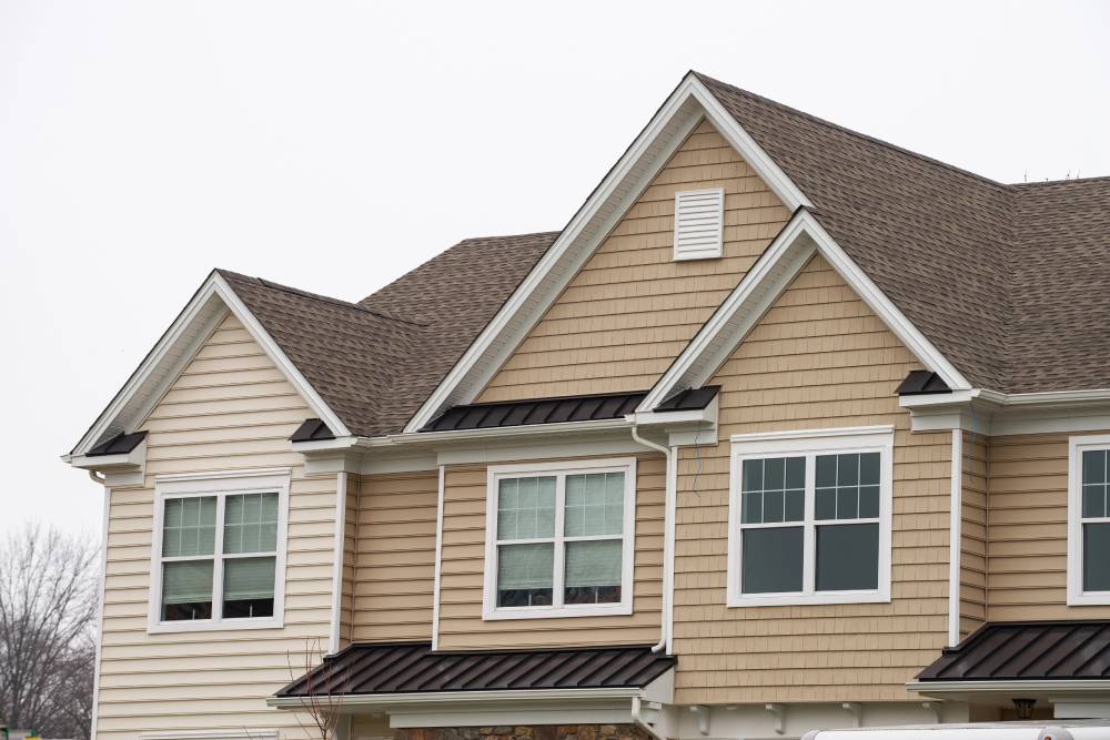 Shingled Roofing Vs. Flat Roofing: Which Is Right For Your Home?